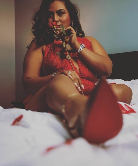 AngelaBrinx 裸のスター 画像