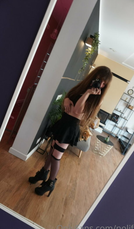 NOLIF 素敵なポルノスター 写真