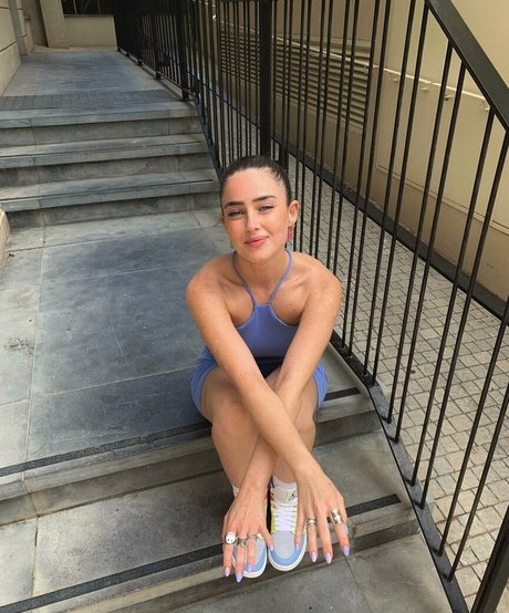 巨乳とお尻のOnlyFans アダルト 写真