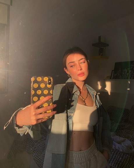 ティーンヌードOnlyFans ポルノ 写真