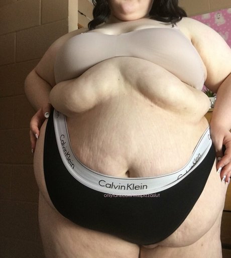 misspizzaslut 素敵なモデル 画像