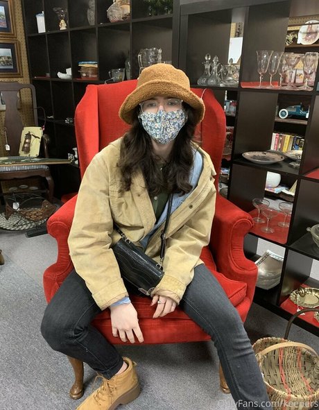 keepers エロティック女優 写真