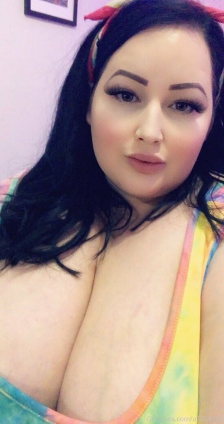 ディスコード トランス OnlyFans セクシーヌード 画像