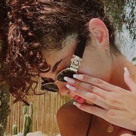 Liya Noga エロティックなポルノスター 写真