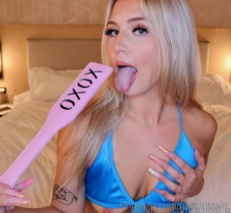 曲線美の女の子OnlyFans 限定 写真