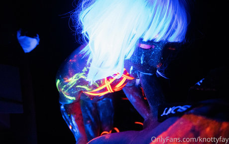 knottyfay 裸モデル 写真