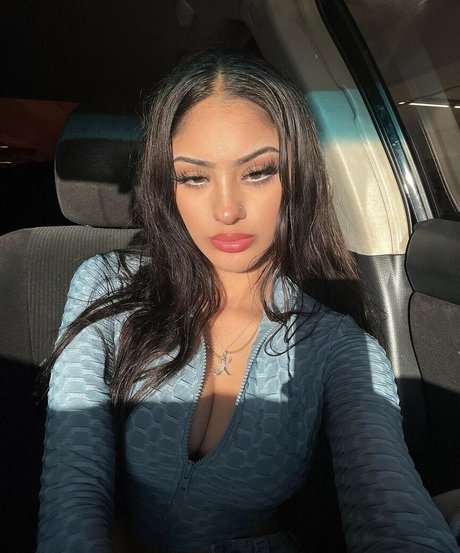 katiiebaeb ヌード女優 写真