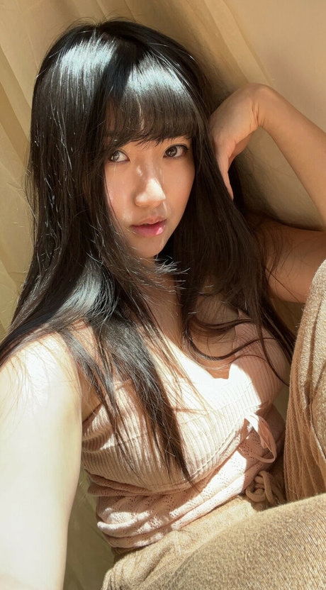 Aria Saki アダルトスター 写真