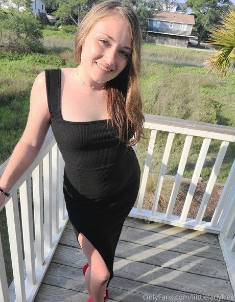 liittleladyfree ポルノスター 素敵 ギャラリー