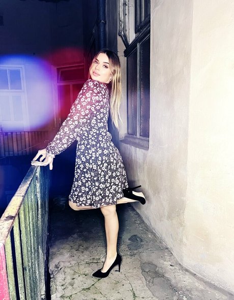 lucky ashley 高品質のポルノスター ギャラリー