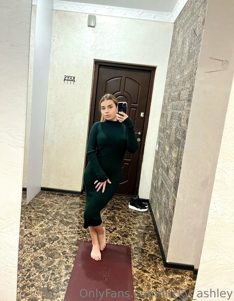 lucky ashley 無料モデル 写真