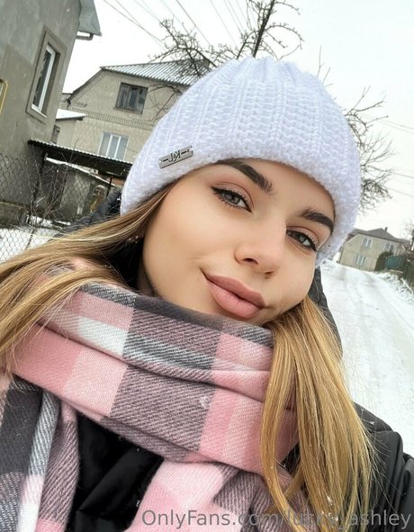 lucky ashley ポルノスター ヌード 写真