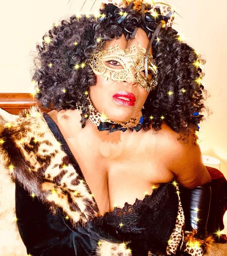 ガレガオンリーファンズ セクシーヌード 写真