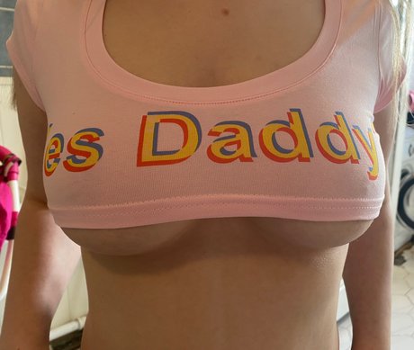 Lucy Lou xx xxx女優 画像