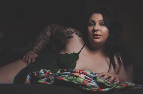 savannah quince セクシー女優 写真