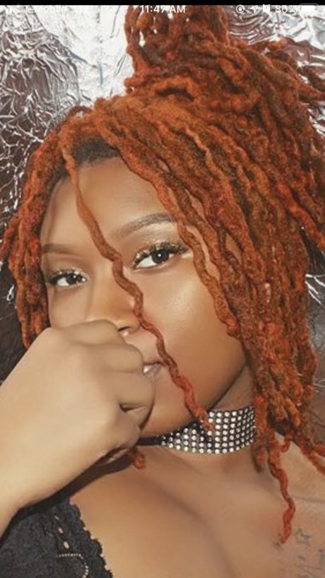 VENUS SIREN_ 美しいモデル 写真