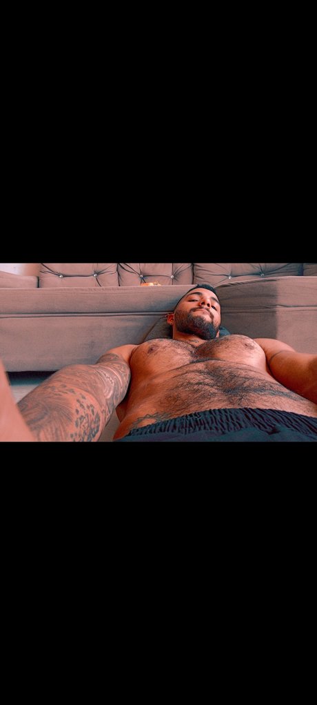 Yorgi Torres xxxポルノスター 画像