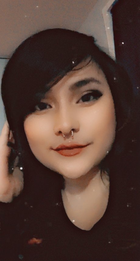 Kitty kay devine 裸の女優 画像