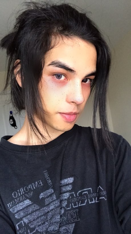 Yowu セクシーなポルノスター 写真