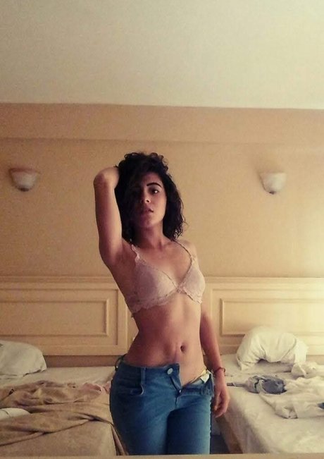 Yamil 無料のポルノスター 写真