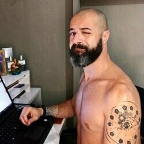 Everton Luis 無料女優 ギャラリー