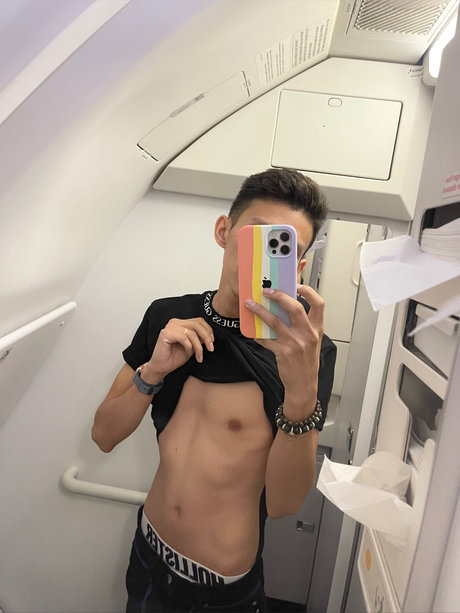 Eduardo Nicoletti ポルノモデル 写真