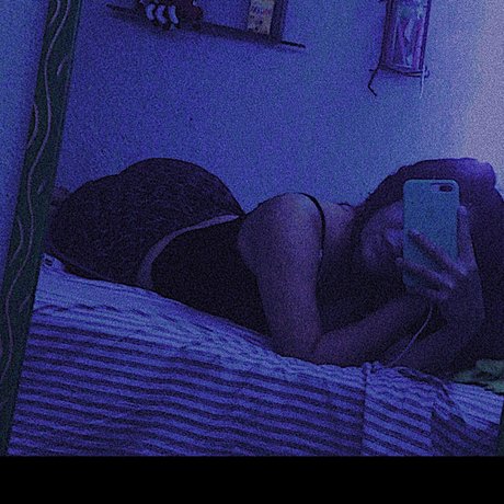 Estefany Solis 高品質モデル 写真