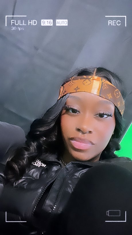 OH That s Brat 裸のポルノスター 写真