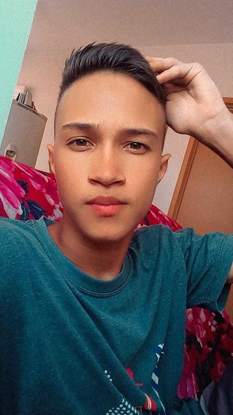 PauloHenrique HDスター 写真