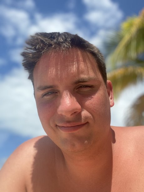 u7282181 ポルノ女優 画像