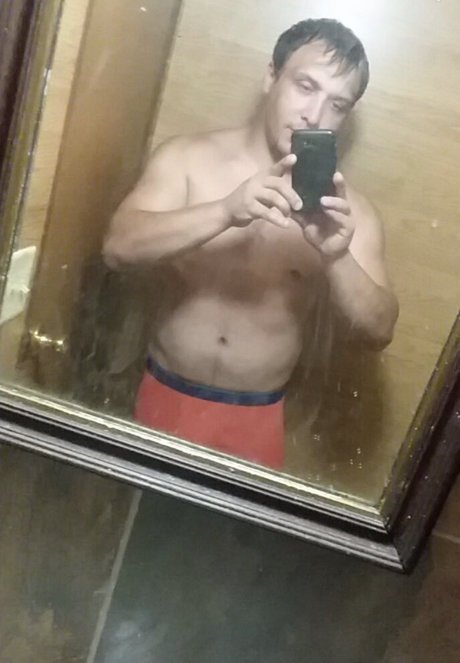 ビンボオンリーファンズ アダルト 写真