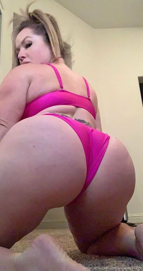 イタリア人熟女OnlyFans ホット裸 写真