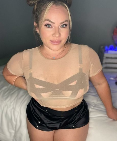 notyouraverage トップモデル 画像