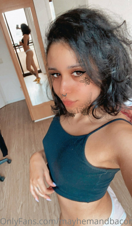 mayhemandbacon 美しいポルノスター 写真