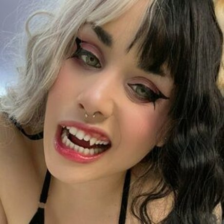 mayhemandbacon スター ヌード 画像