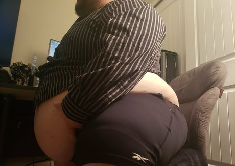 黒檀の小人OnlyFans アートヌード 写真