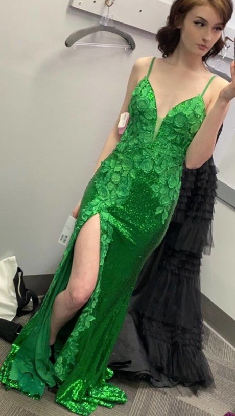 Soggyalien22 スター ヌード 写真