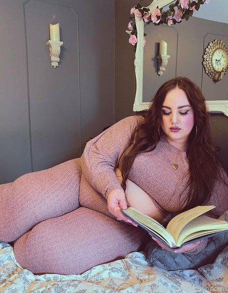 plump princess ポルノスター ヌード 画像