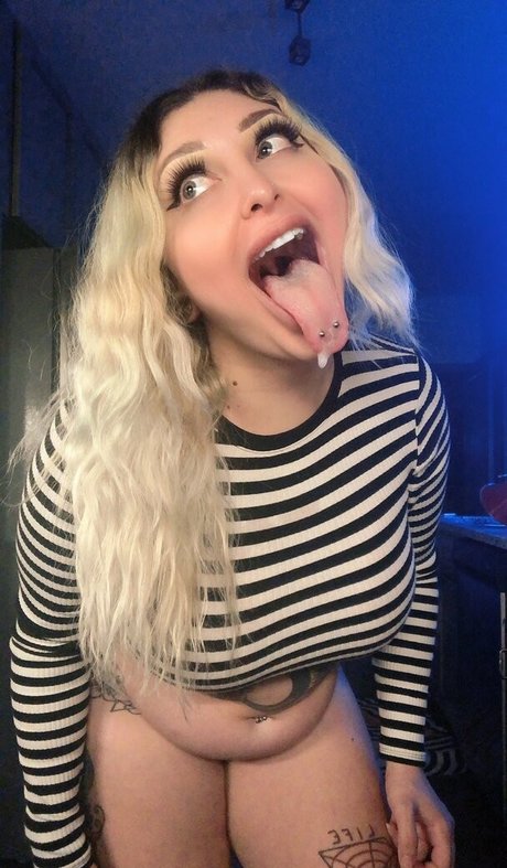 イタリア人熟女OnlyFans 無料ポルノ ギャラリー