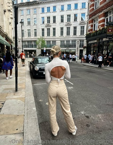 makeupwithmeredithh 素敵なモデル 写真