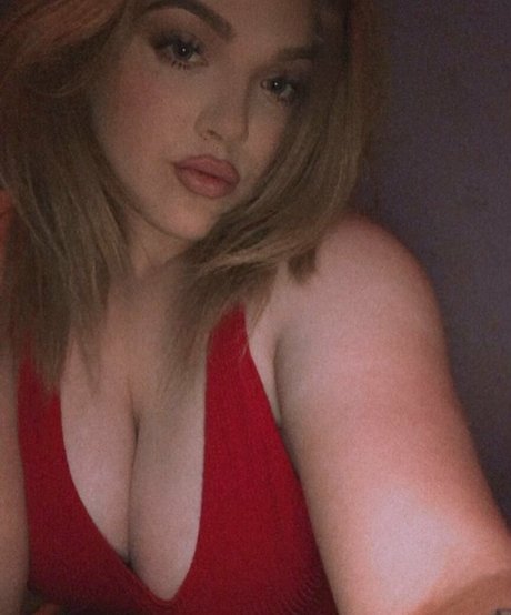 Skylerrey ポルノスター 写真