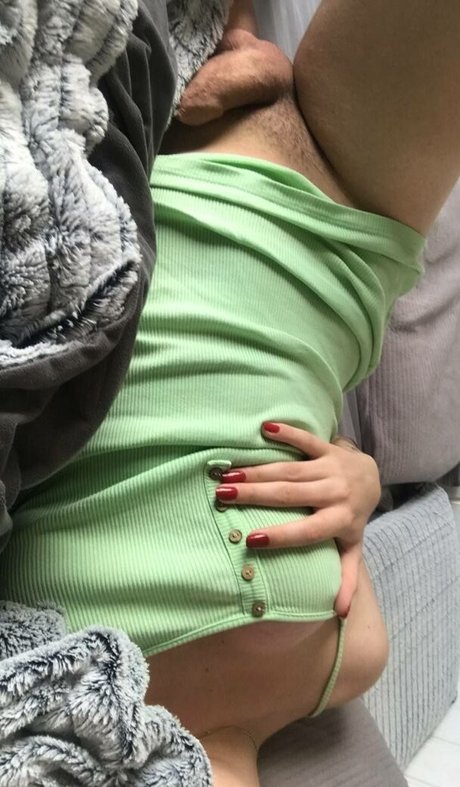 双子の女の子のOnlyFans 美しいヌード 画像