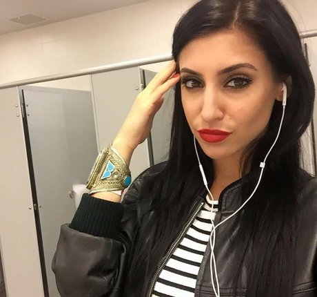 シャワーヌードOnlyFans ポルノ 写真