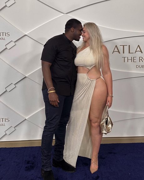 アジア人フィンドムOnlyFans セクシー 画像