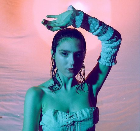 Jasmine van den Bogaerde 素敵なモデル 写真