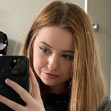 itsaluraye profile image