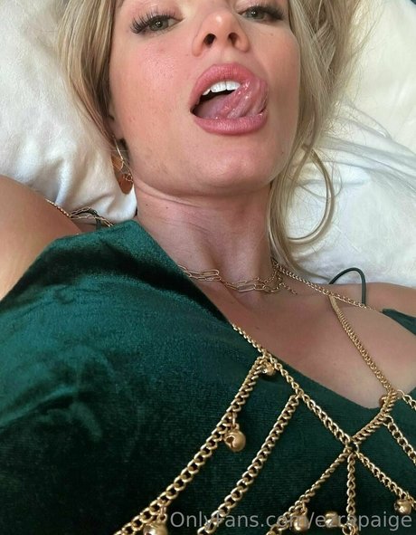 ezrapaige 完璧なスター 画像