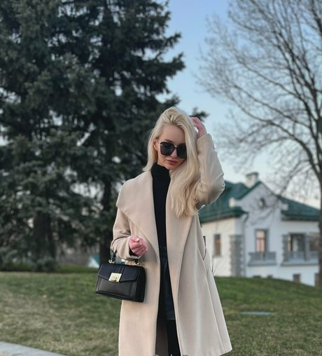 nicolettten アートモデル 画像