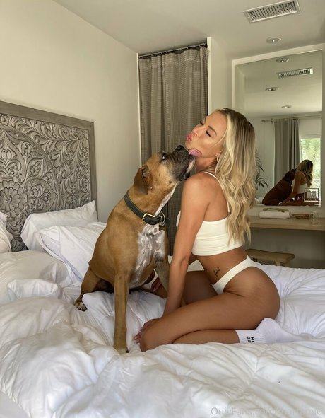 おばあちゃんの巨乳OnlyFans 素敵 アーカイブ