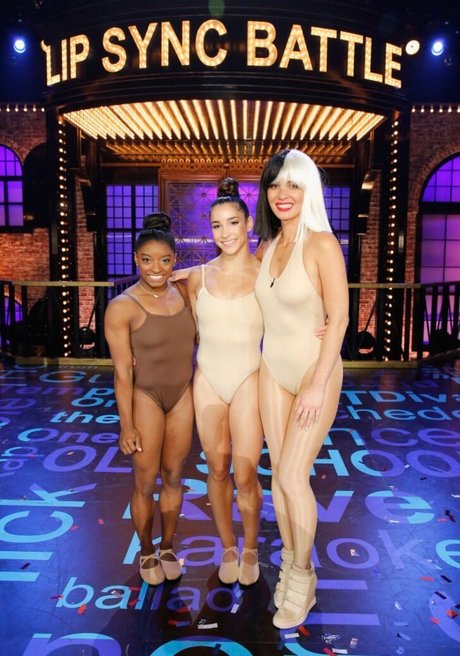 Aly Raisman かわいいポルノスター 写真